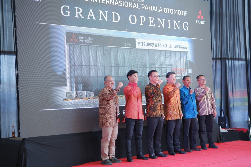 Mitsubishi Fuso Memperkuat Jaringan Penjualan di Kota Bengkulu dengan Buka Diler PT. DIPO Internasional Pahala Otomotif